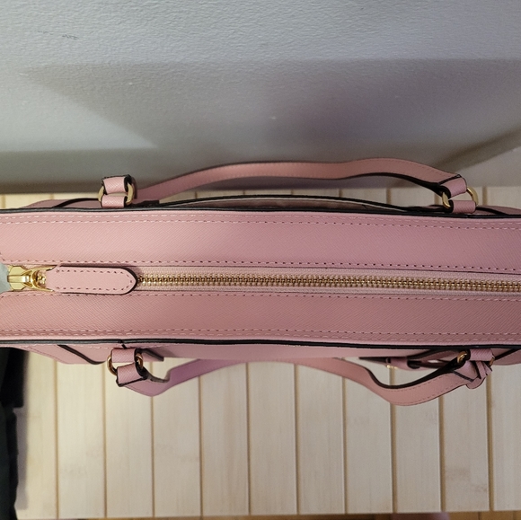 Lauren Ralph Lauren medium pink leather tote - like new - Picture 4 of 13